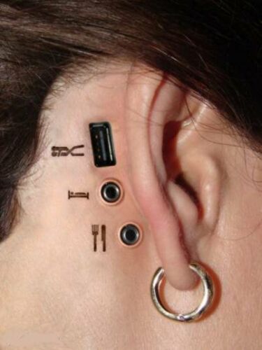 Funny_robot-girl--piercing.jpg